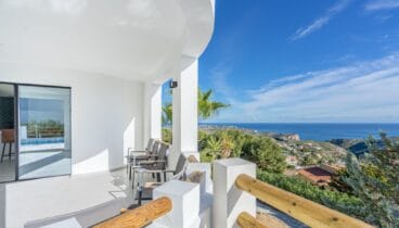Zona de barbacoa perfecta para reuniones familiares al aire libre