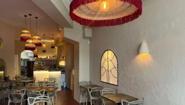 Cafetería familiar con parque infantil integrado