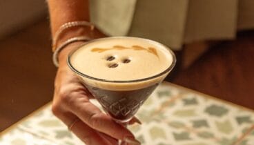 Carta de bebidas premium para la transición del día a la noche