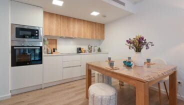 Cocina independiente totalmente equipada para preparar cenas de verano