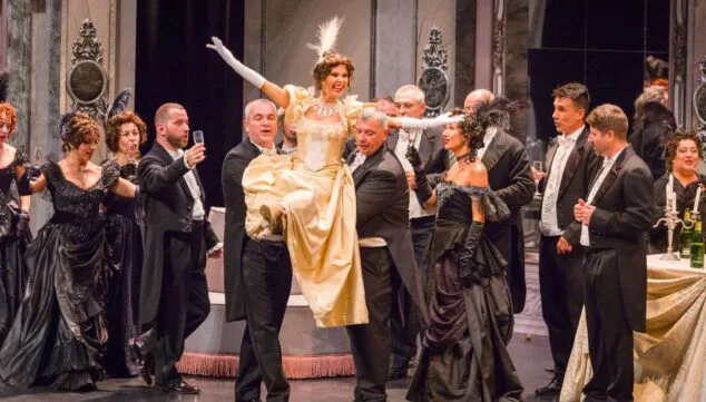 Imagen: Disfruta de La Boheme, una ópera de Puccini en el Faro de la Cultura de la Marina Alta