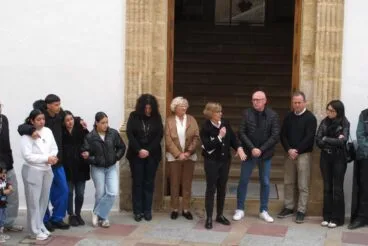 Minut de silenci a Xàbia per les dues víctimes mortals a l'incendi (3)