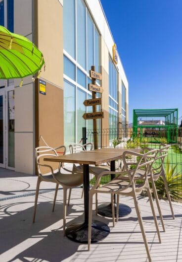 Ocio familiar en Jávea con espacio infantil y cafetería