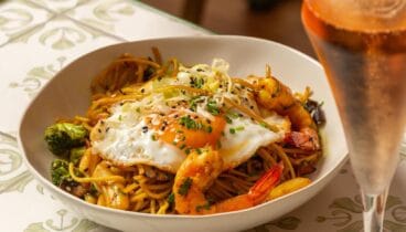 Platos de cocina internacional elaborados con recetas de la tierra