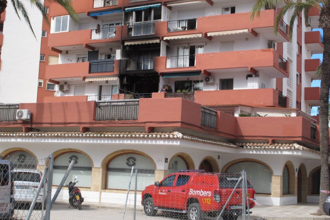 Vivienda calcinada en Jávea Park