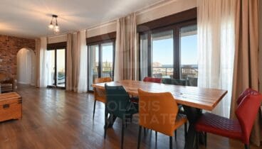 Habitatge lluminós ideal com a residència habitual