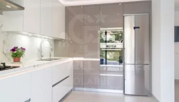 Ambiente interior acogedor tras la renovación