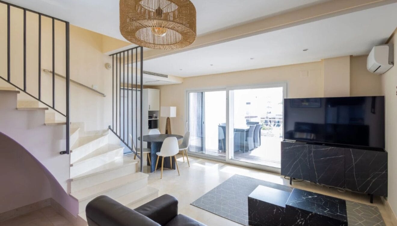 Ático dúplex en Jávea con espacios luminosos y ambiente acogedor