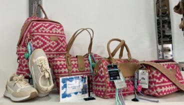 Bolsos Vanity Shoes en colores pastel con texturas naturales para looks luminosos