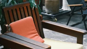 Cómo limpiar y nutrir madera exterior de forma eficaz
