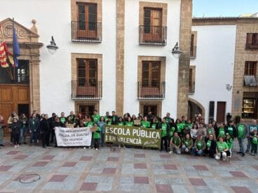 Concentración de docentes en Xàbia (1)