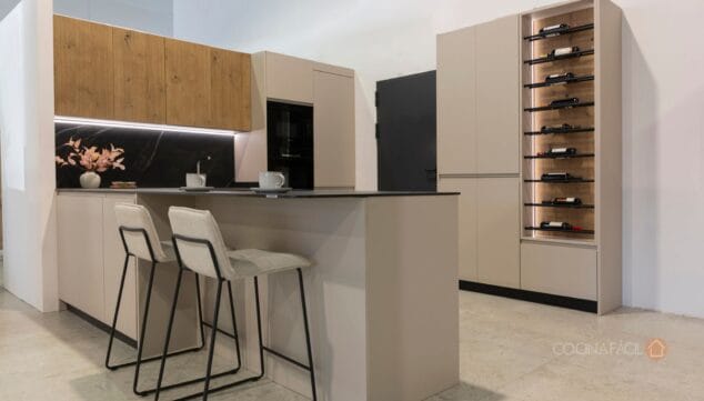 Imagen: El contraste como clave del diseño de cocinas modernas y equilibradas (10)