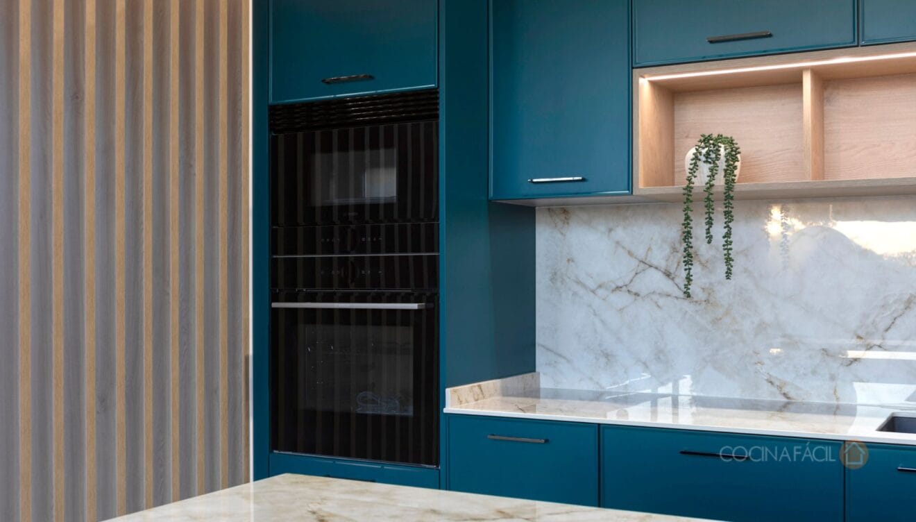 El contraste como clave del diseño de cocinas modernas y equilibradas (2)