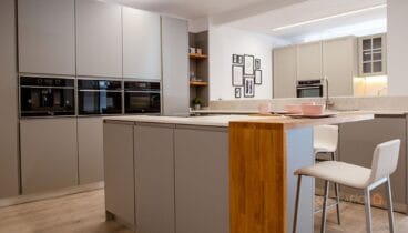 El fin del dominio del blanco en la cocina y el auge del contraste y el claroscuro