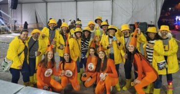 Grupo de amigos en el Carnaval 2026
