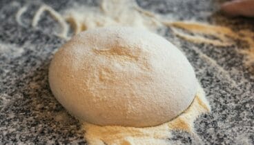Masa fresca para la base de la pizza