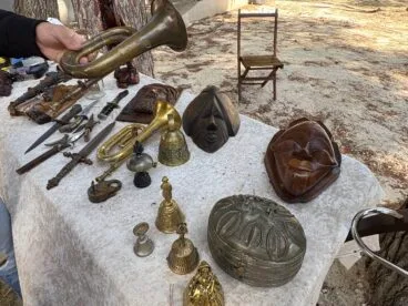 Mercat d’Antiguitats i vintage en el Riurau d’Arnauda de Xàbia (10)
