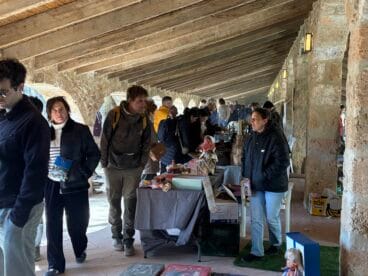 Mercat d’Antiguitats i vintage en el Riurau d’Arnauda de Xàbia (17)