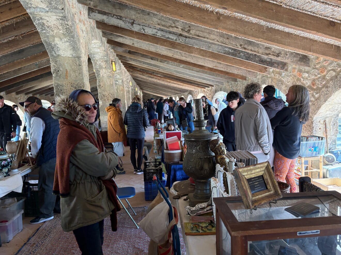 Mercat d'Antiguitats i vintage en el Riurau d'Arnauda de Xàbia (2)