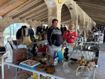 Mercat d’Antiguitats i vintage en el Riurau d’Arnauda de Xàbia (4)