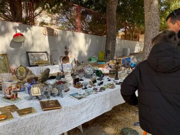 Mercat d’Antiguitats i vintage en el Riurau d’Arnauda de Xàbia (8)