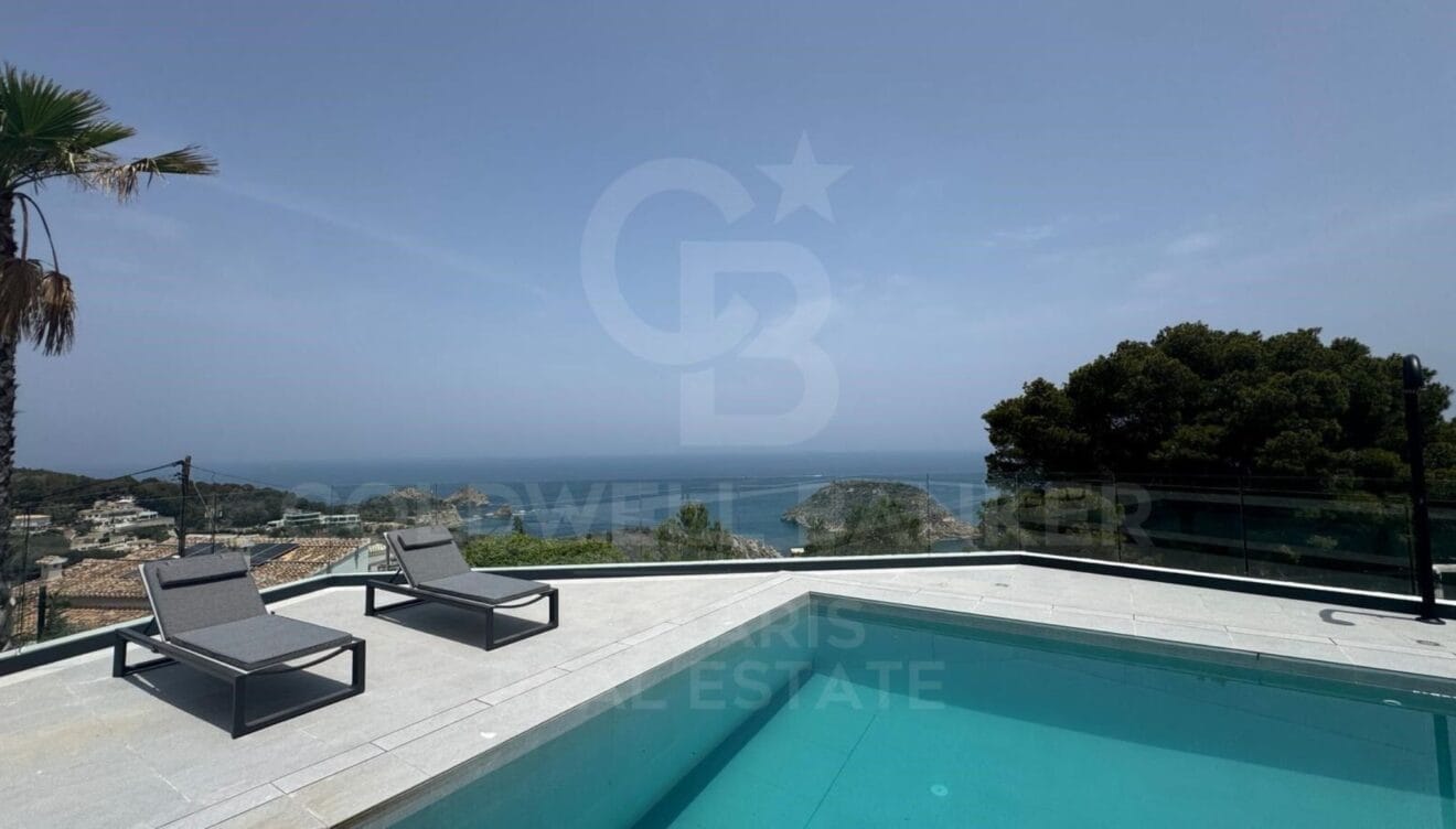 Piscina privada con cloración salina en villa moderna en Portichol Jávea