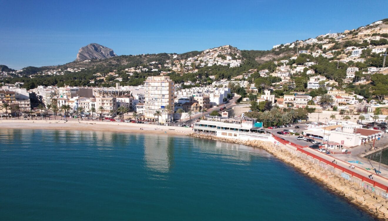 Sigue estos consejos para no perderte en el intento de comprar una casa en la Costa Blanca