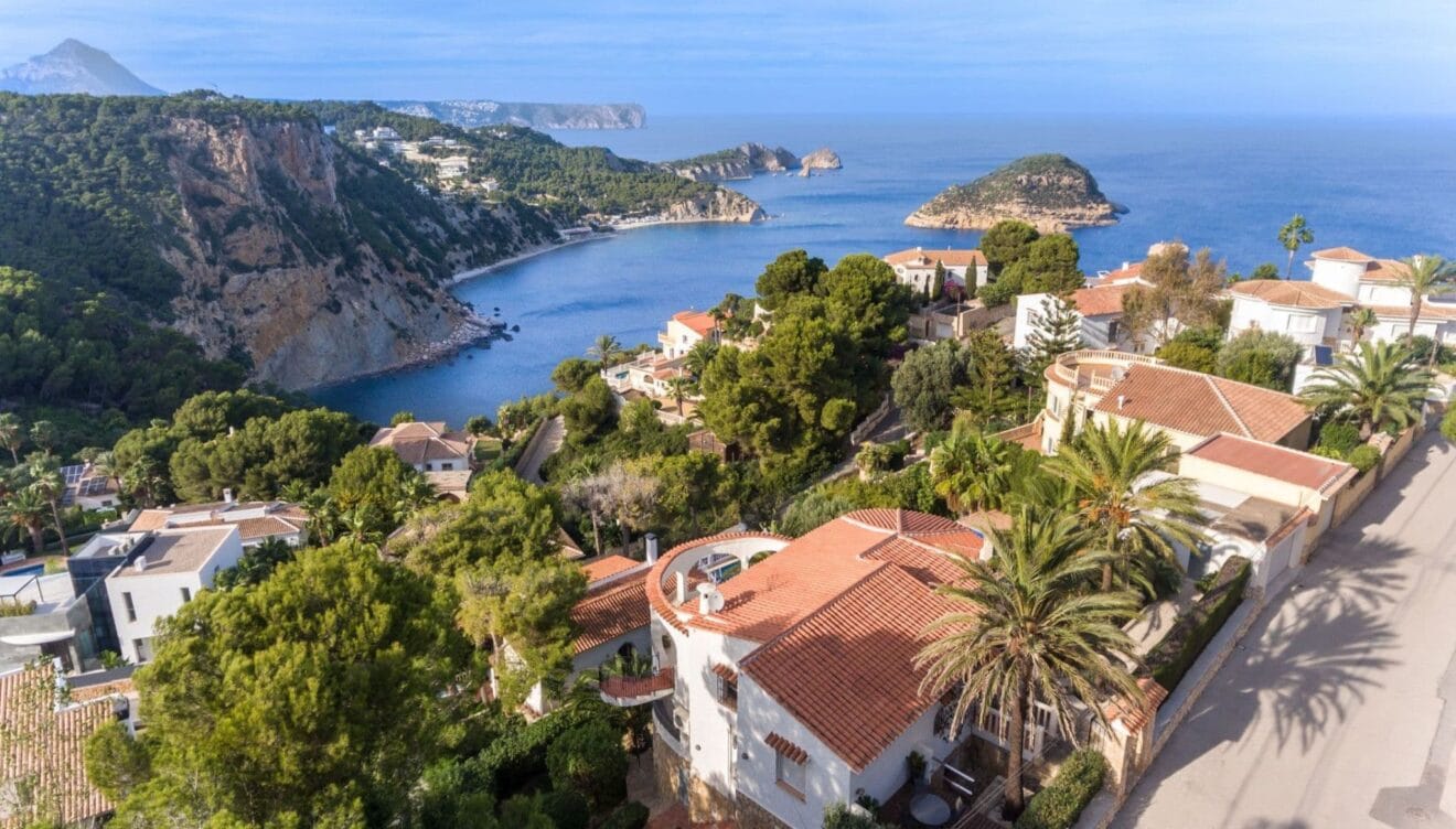 Villas frente al mar y apartamentos de lujo en ubicaciones privilegiadas