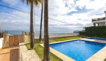 Vivienda en Jávea con vistas al Mediterráneo y entorno natural privilegiado