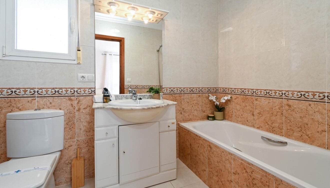 Alojamiento con barbacoa y comedor exterior funcional