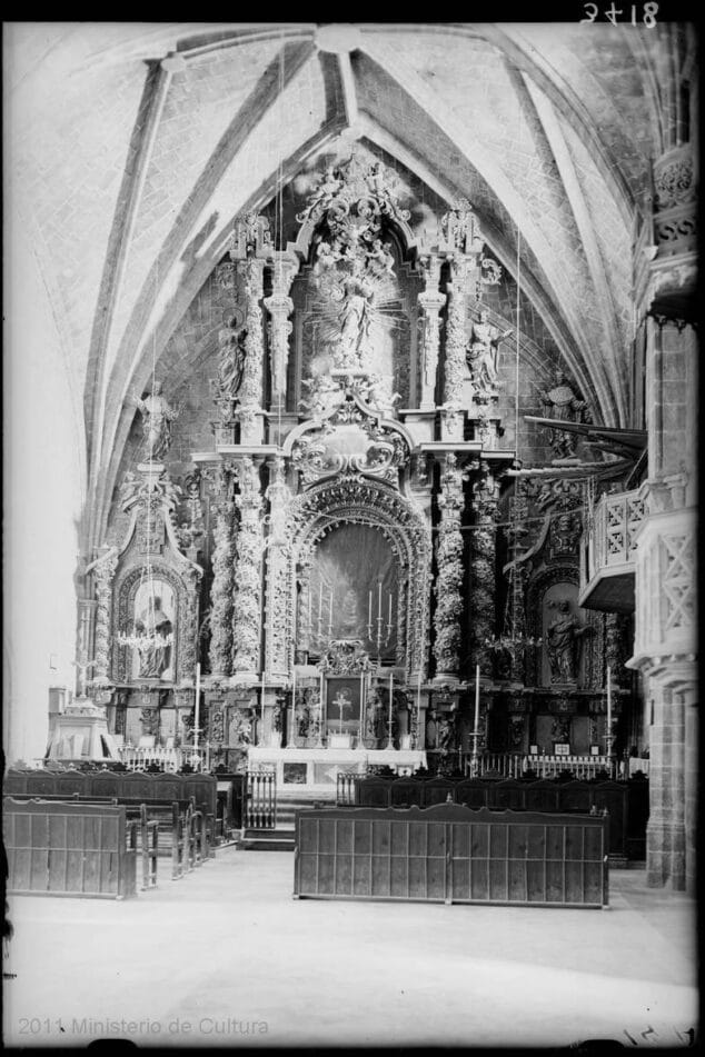 Bild: Alter Altar der Kirche San Bartolomé de Xàbia