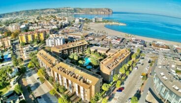 Apartamento en primera línea Playa del Arenal con vistas al mar