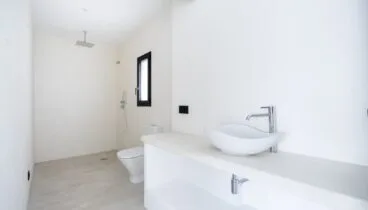 Baño completo con estilo actual y gran confort