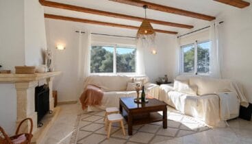 Casa vacacional con piscina y zona exterior equipada