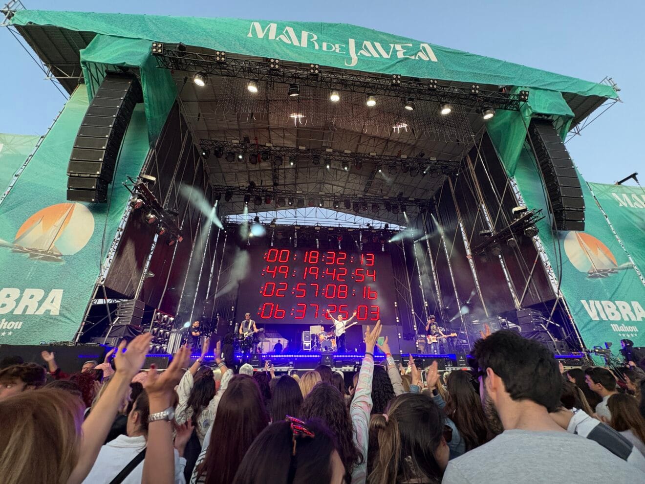 Cientos de personas disfrutaron del primer día de Mar de Jávea  (25)