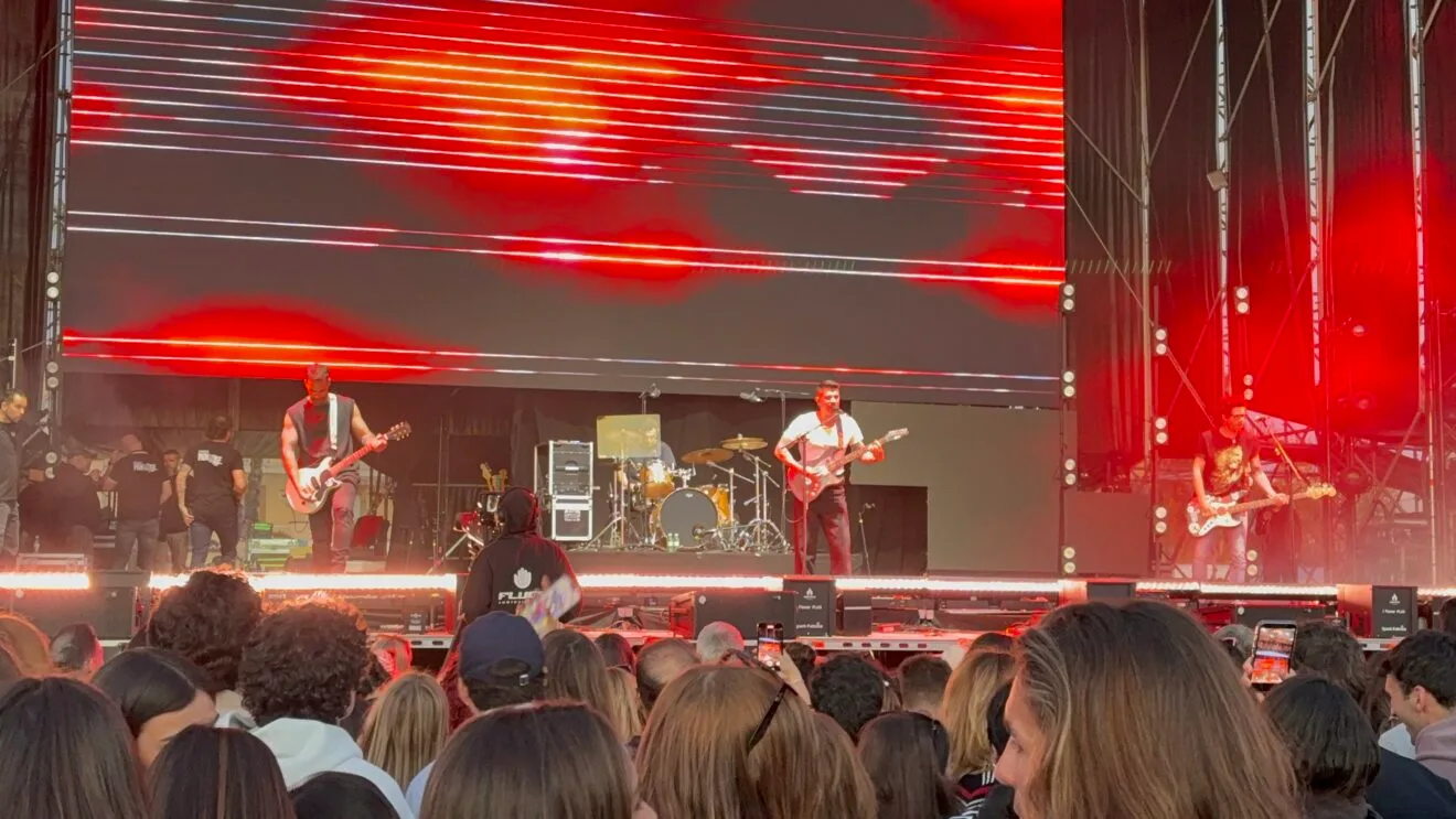 Cientos de personas disfrutaron del primer día de Mar de Jávea  (27)