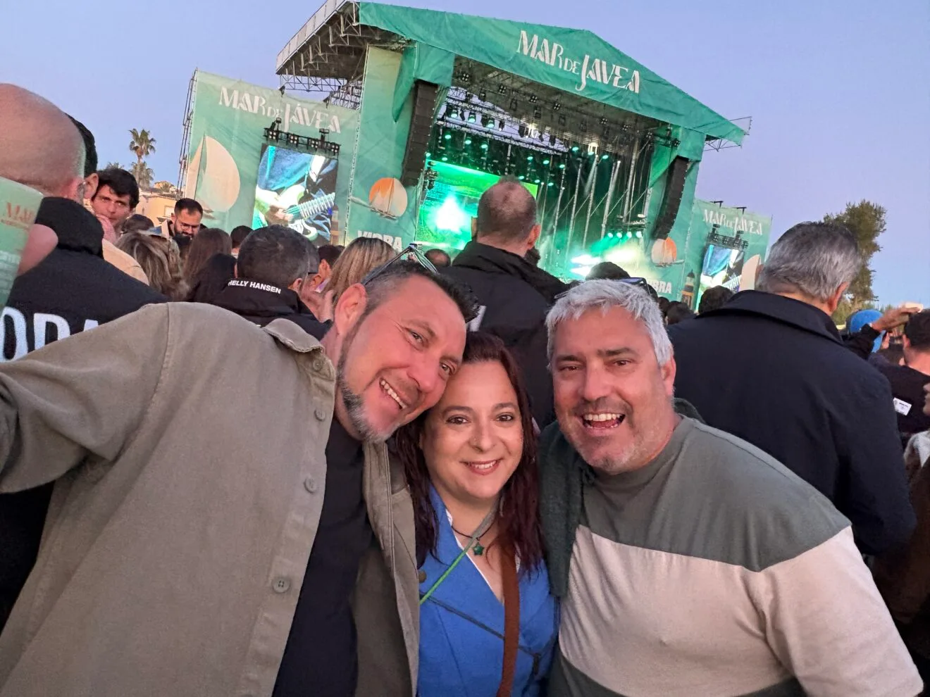 Cientos de personas disfrutaron del primer día de Mar de Jávea  (30)