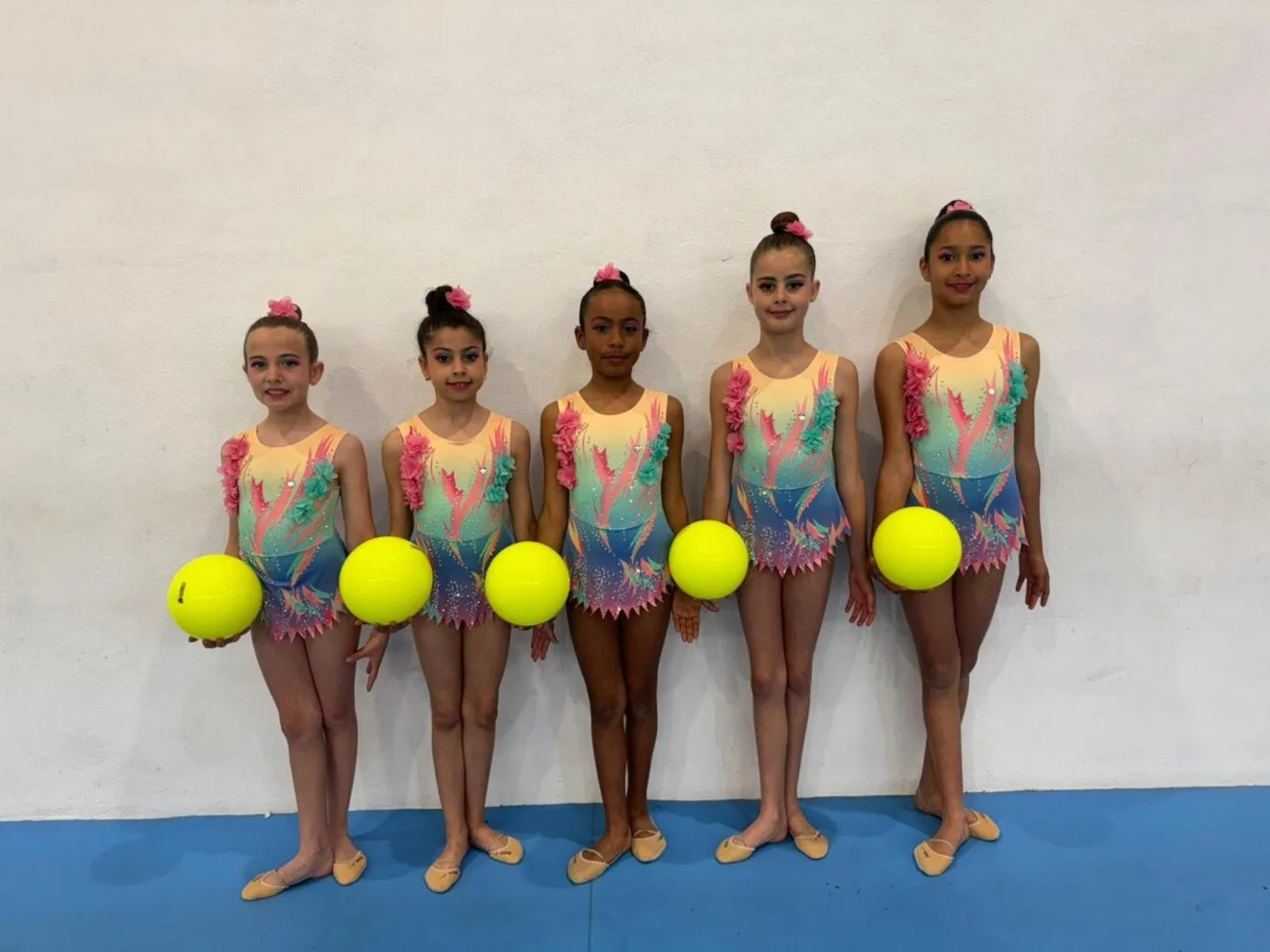 Gimnastas del Club Xàbia en la fase Interclub