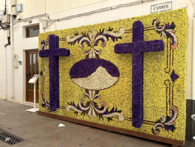 Imagen: Cruces de mayo en Xàbia