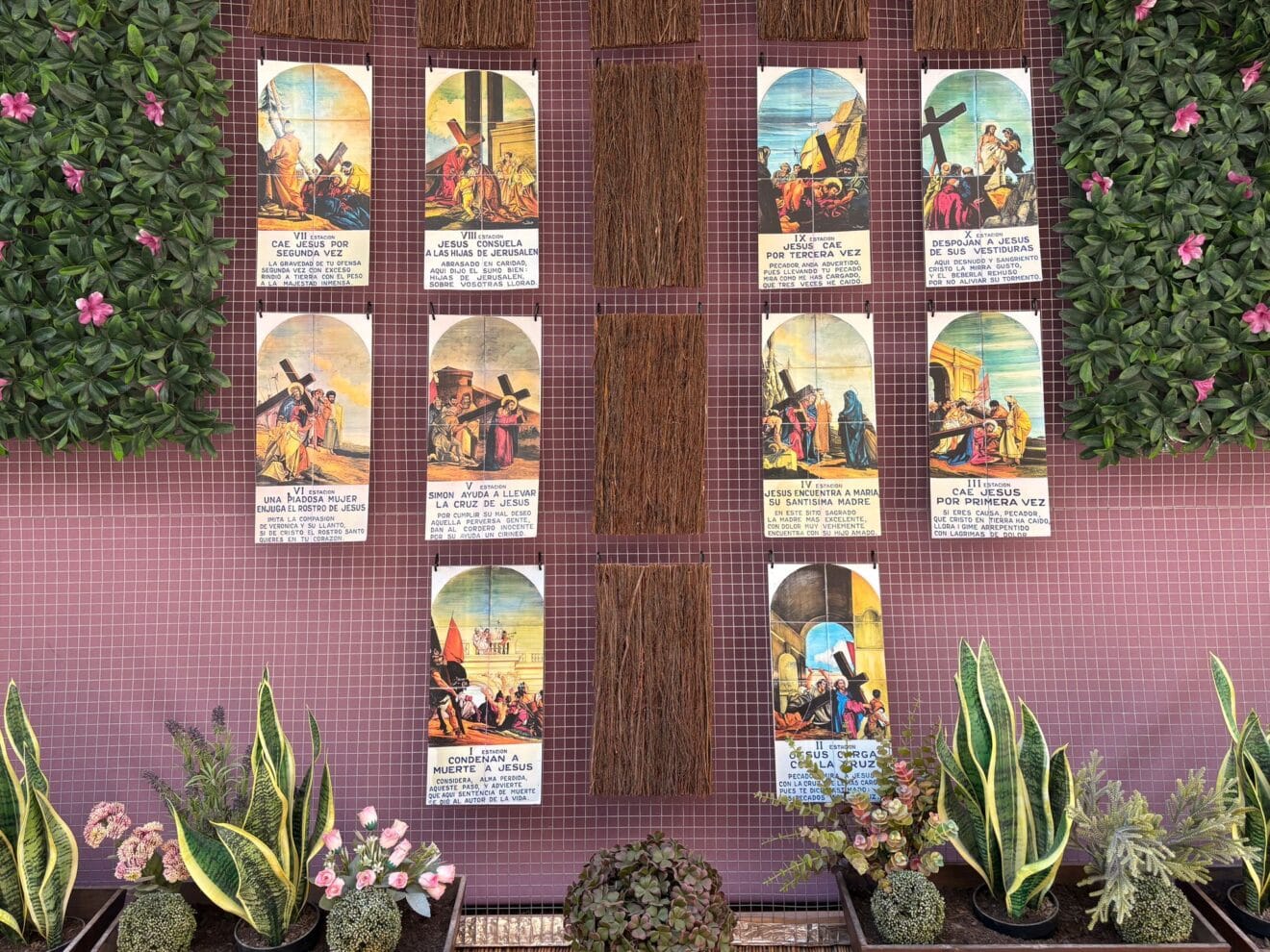 Decoración del Carrer En Forn por Semana Santa (3)