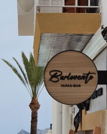 Diseño de rótulos personalizados con iluminación LED eficiente