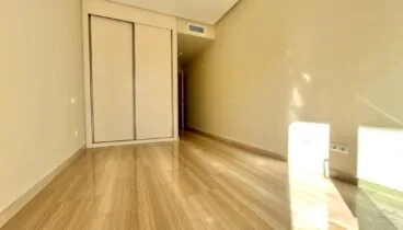 Dormitorio acogedor con excelente entrada de luz natural