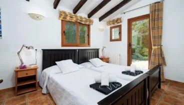 Dormitorio principal amplio y bien ventilado