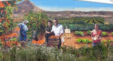 El mural en la nave del Pla de Xàbia que rinde homenaje a una familia y a la historia agrícola local (5)