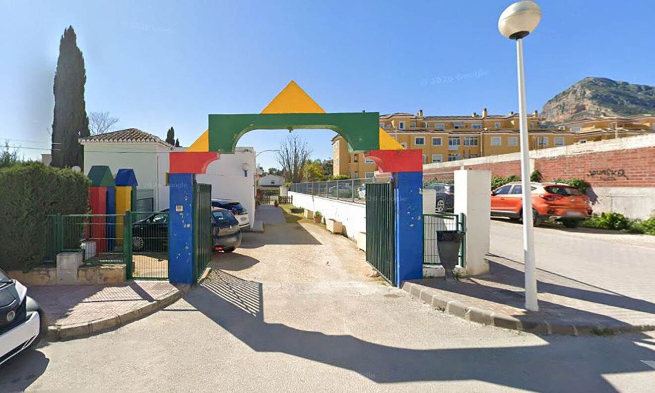 Entrada a la Escoleta Infantil Municipal L'Oroneta de Xàbia