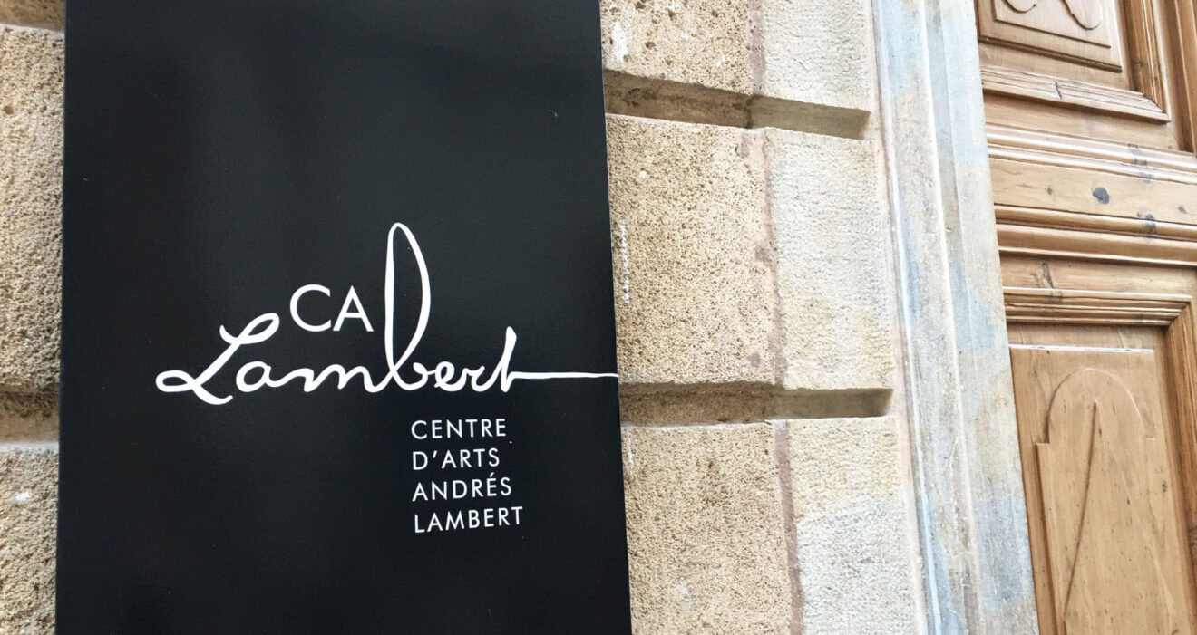 Entrada al Centre d'Arts Ca Lambert de Xàbia