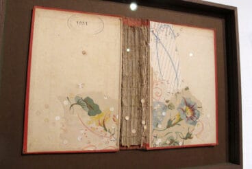 Exposición ‘Scrapology’ de Imma Mengual y Nina Llorens en el Museu Soler Blasco de Xàbia (15)