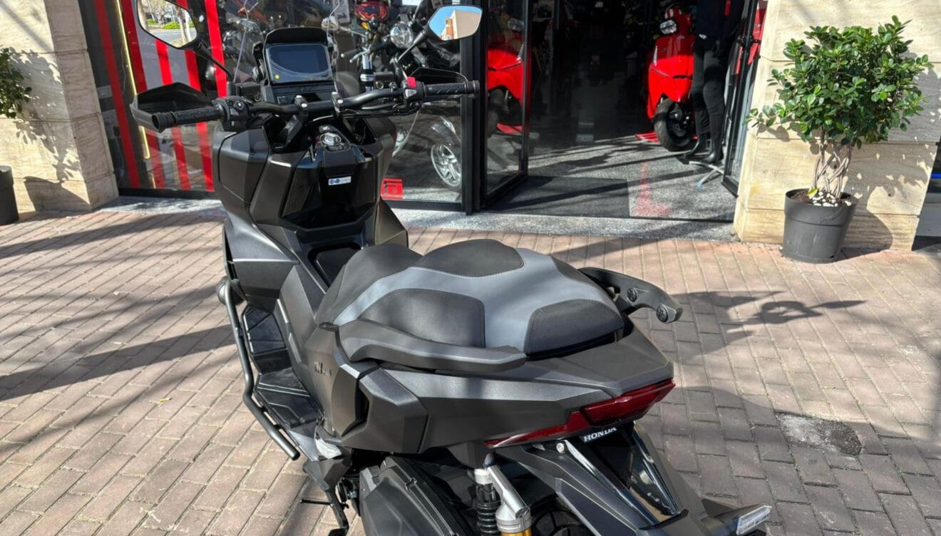 Factores a tener en cuenta antes de comprar una moto