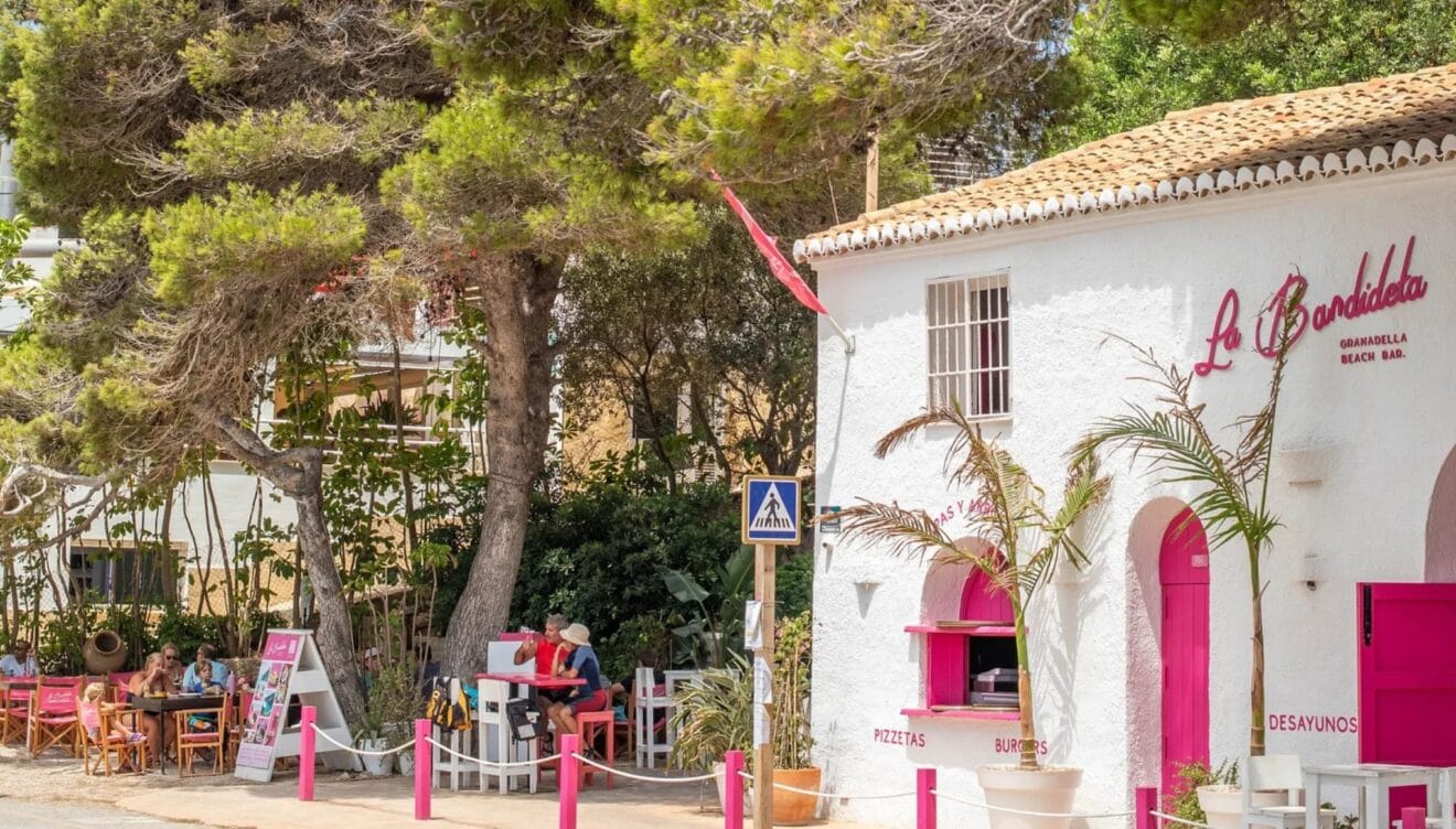 Gastronomía en La Bandideta cocina fresca y producto local en Cala Granadella