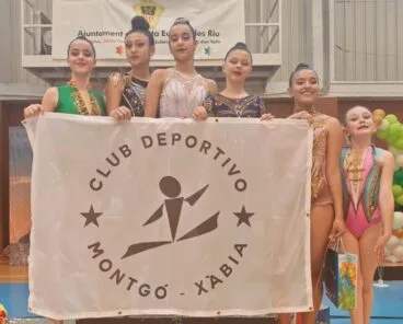 Gimnastas del CD Montgó Xàbia en el campeonato internacional de Ibiza